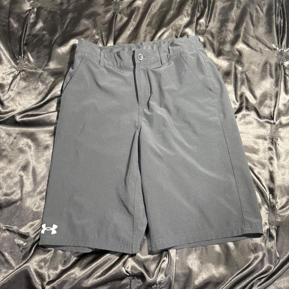 Under armour gray shorts